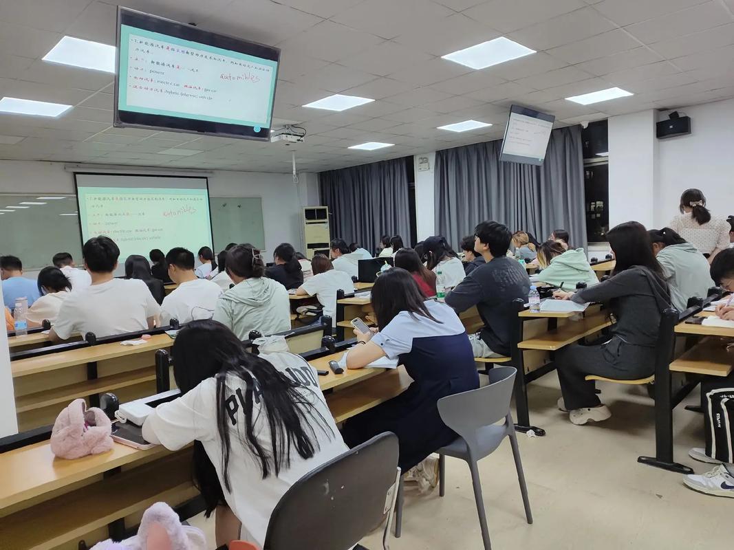 学习任务菜单式的差异化教学课堂实拍