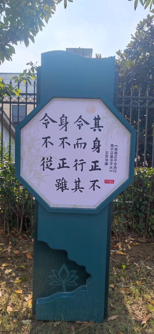 拿不准的时候，多凑两步闻一闻