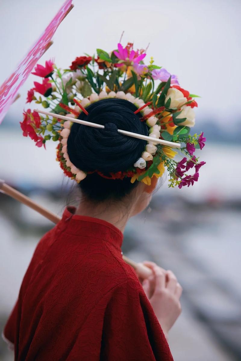蟳埔女簪花围海边
