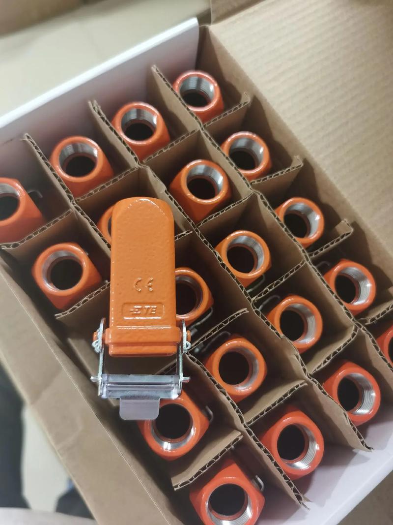 泰科电子工业连接器细节展示