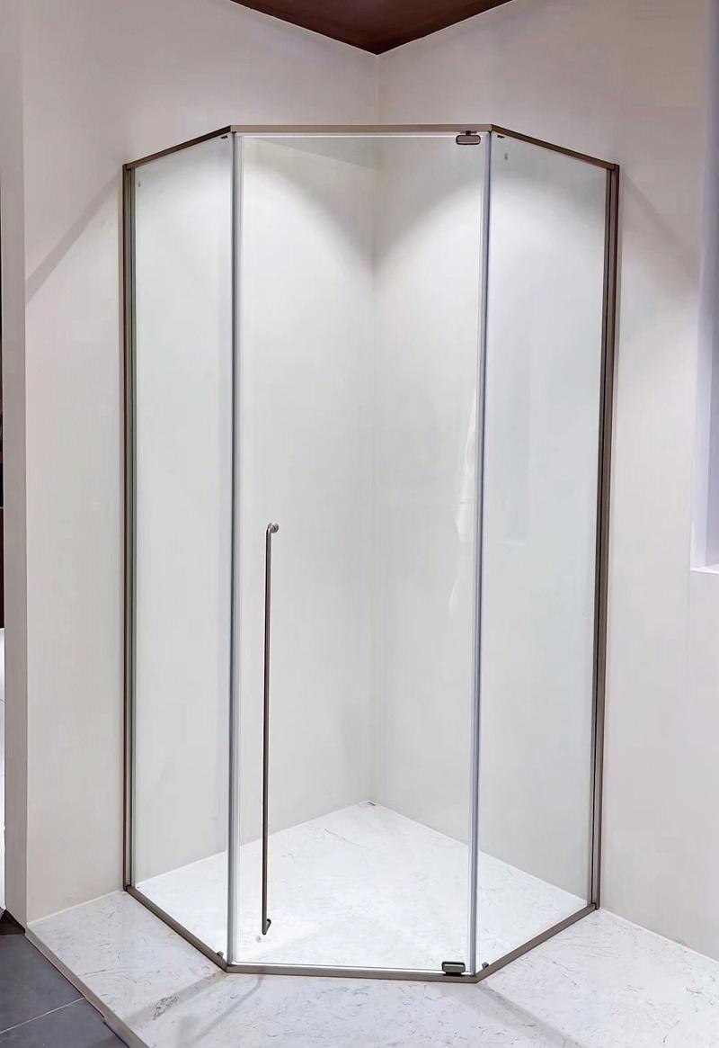 小户型钻石型淋浴房安装实景