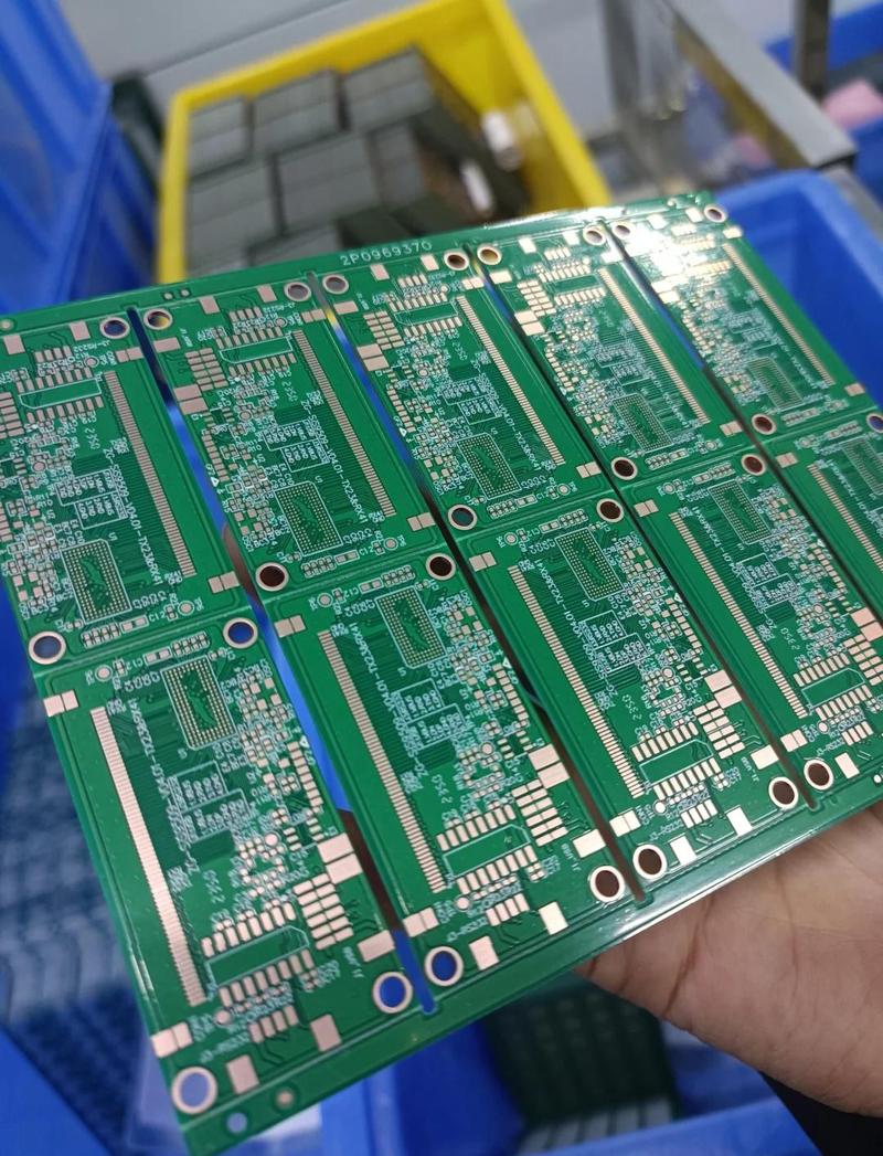 工业主板PCB板层与点胶加固特写图