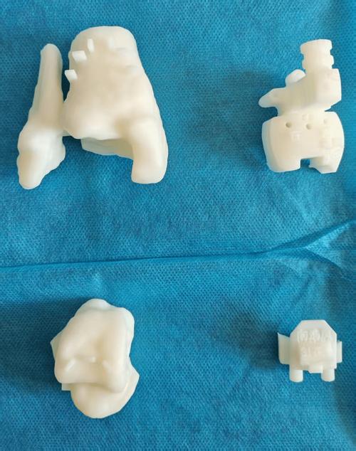 3D打印个性化骨科手术导板实物
