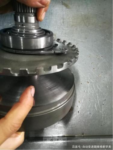 CVT变速箱磨损出槽的锥轮工作面
