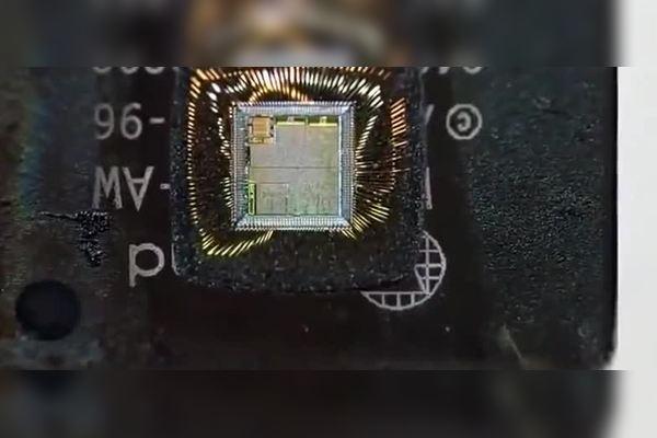 工业CT纳米级分辨率扫描芯片内部结构