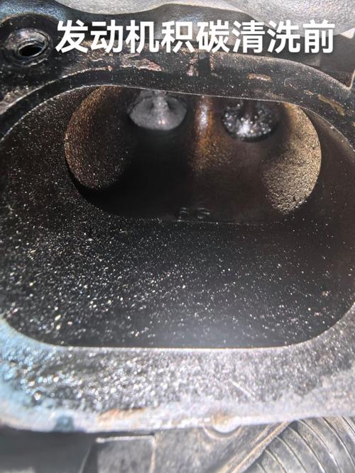 汽车进气流量计头部积灰脏污实拍