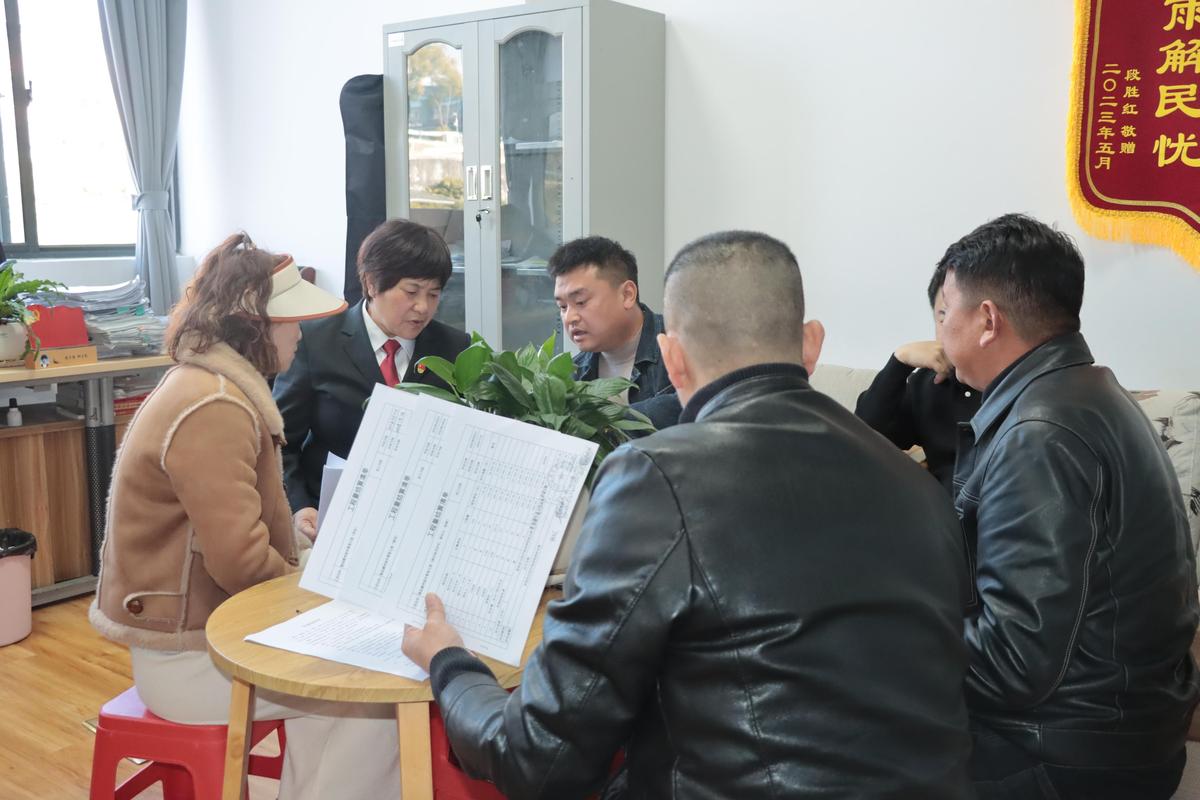 婚姻纠纷合法取证场景示意图