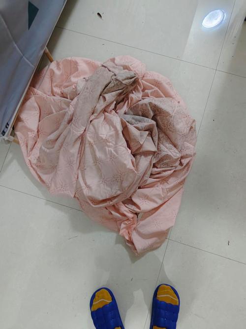 普通密封塑料袋收纳半年发霉被褥实拍