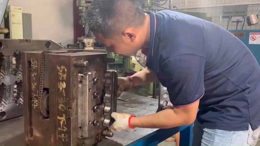 模具寿命:保养不是擦擦灰