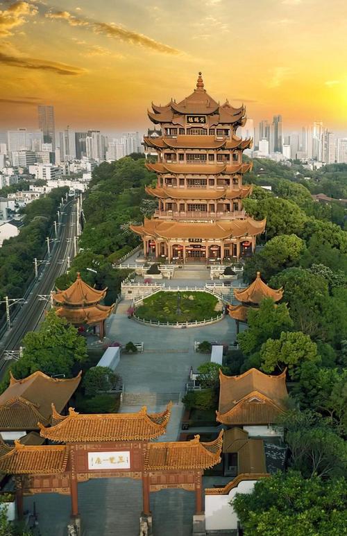 武汉蛇山黄鹤楼南侧唐代夯土残块