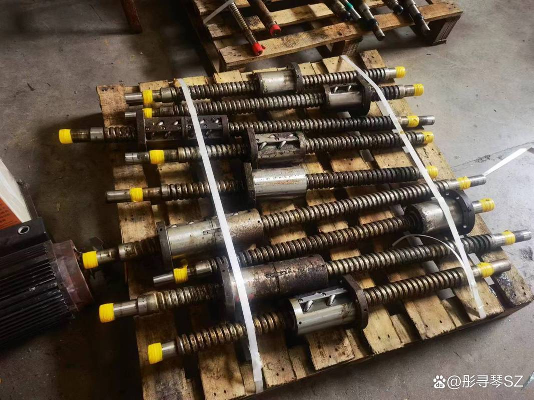 铣床滚珠丝杠磨损间隙检测现场图