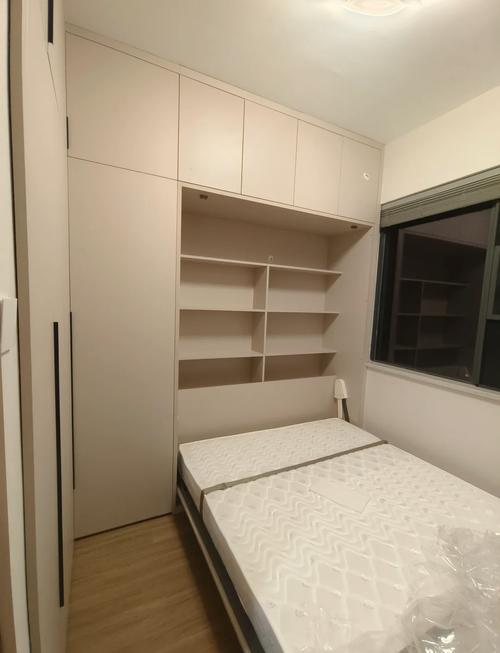 小户型极简隐形收纳柜实景图