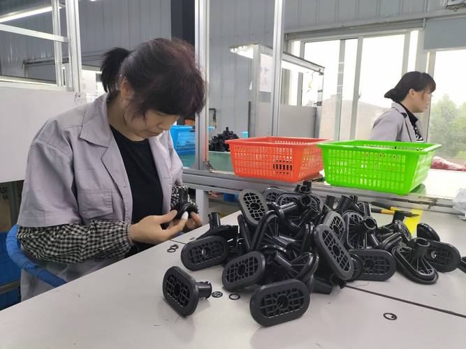 注塑件降本增效：从选型到量产的避坑指南