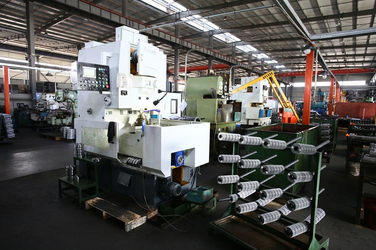 插齿加工车间待流转半成品实拍