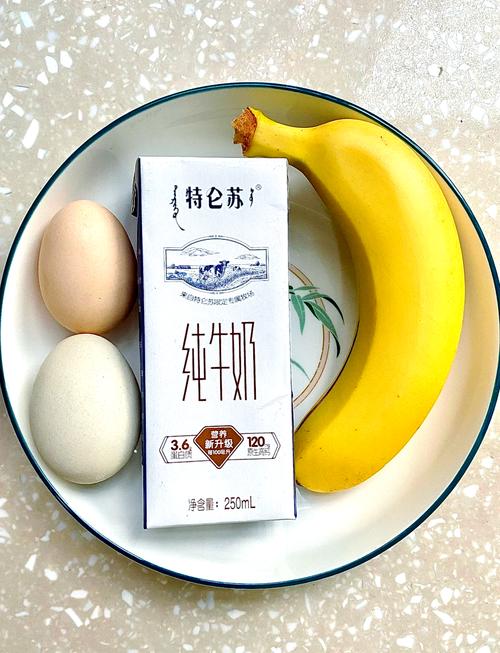 运动后牛奶鸡蛋水果轻食搭配