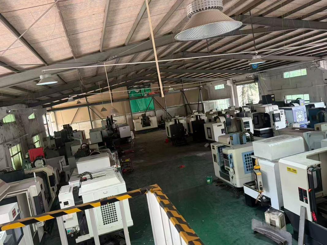 珠三角工业园区闲置CNC加工设备实拍