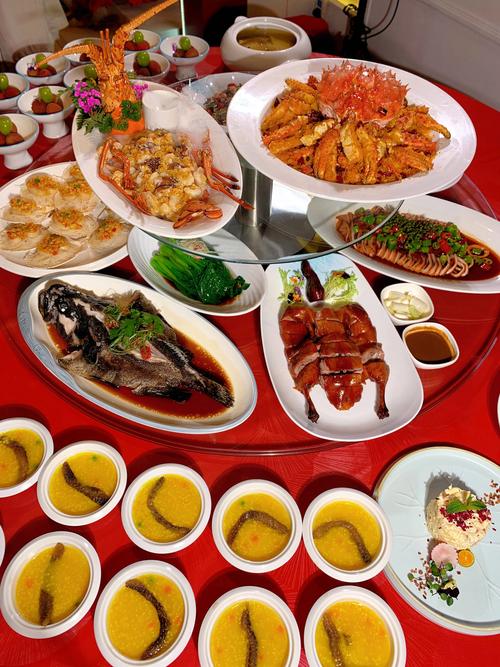 中式婚宴试菜圆桌菜品全景