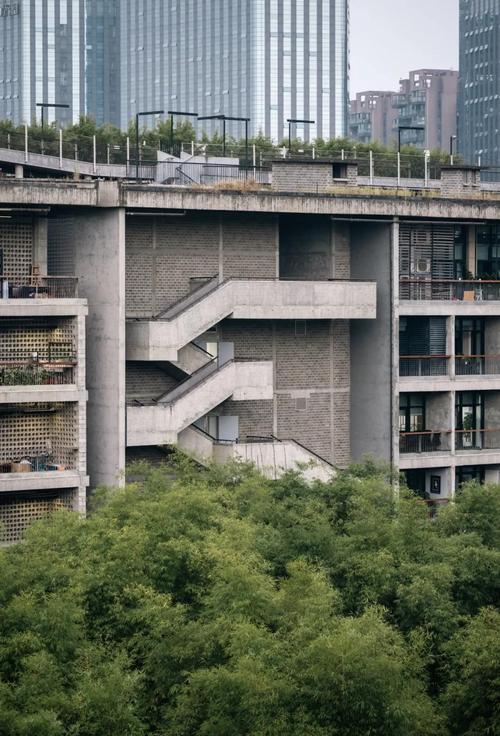 西村大院空中连廊仰拍