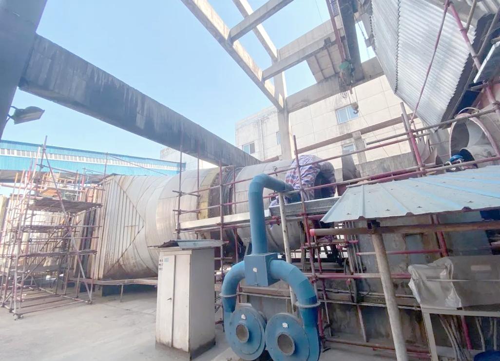 内蒙古煤化工园区大型轴流冷却风机故障停机现场