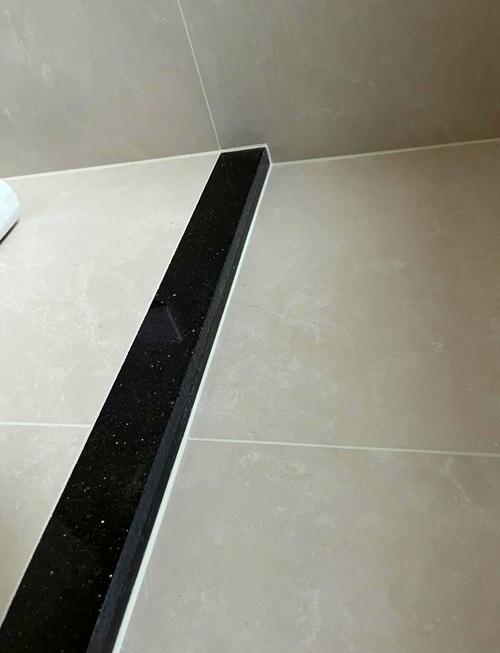 卫生间门口门槛石挡水效果实拍