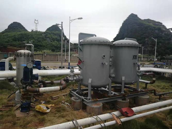 大型工业过滤器工程现场实际安装全景