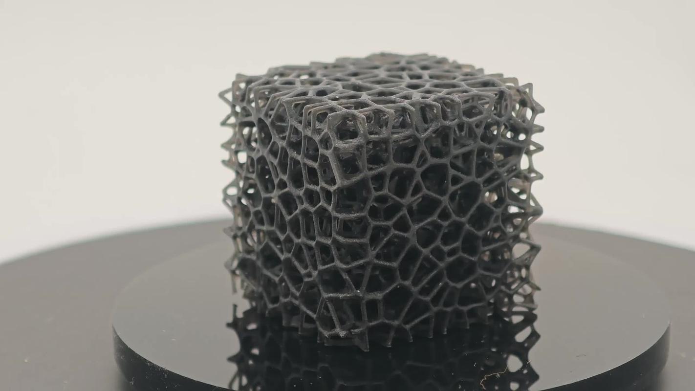 人工智能生成的新型蛋白质3D打印模型