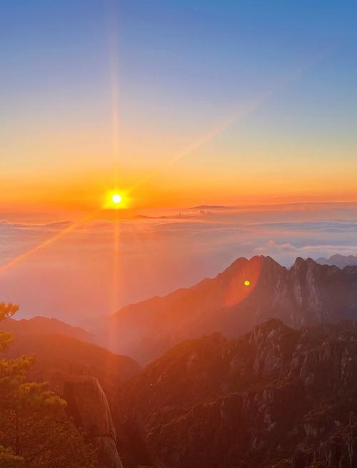 住一晚看日出，比黄山舒服一百倍