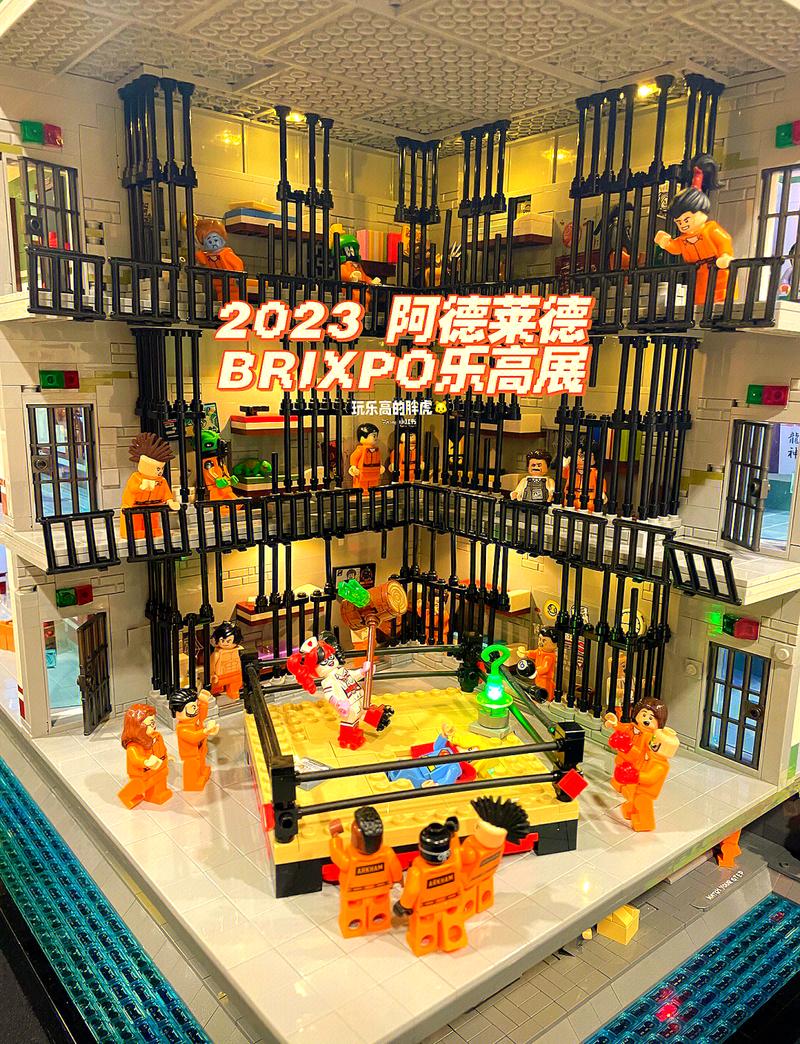 积木MOC原创作品展会现场观众围观图
