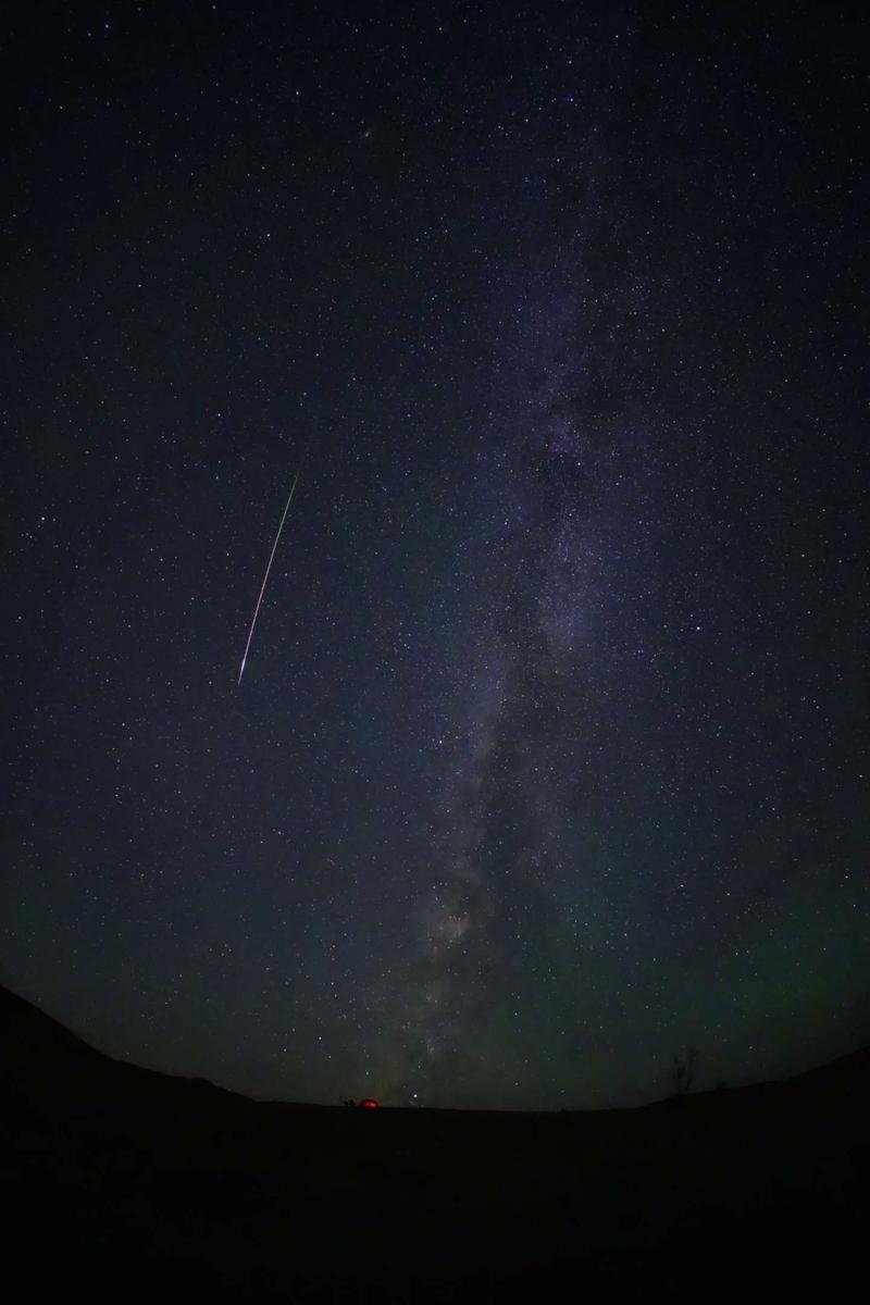 英仙座流星雨长时间曝光摄影技巧图