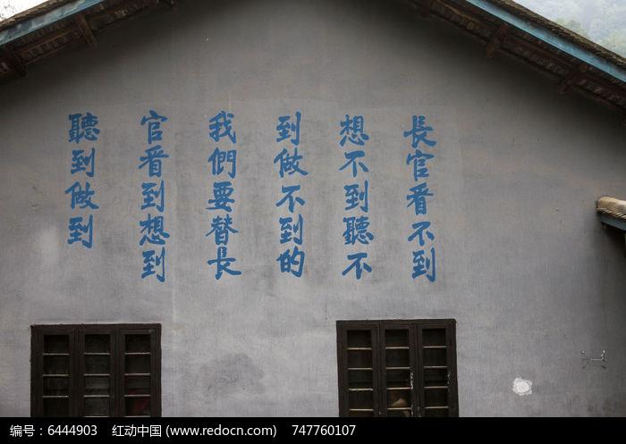 标准不是墙上贴的,是血泪教训