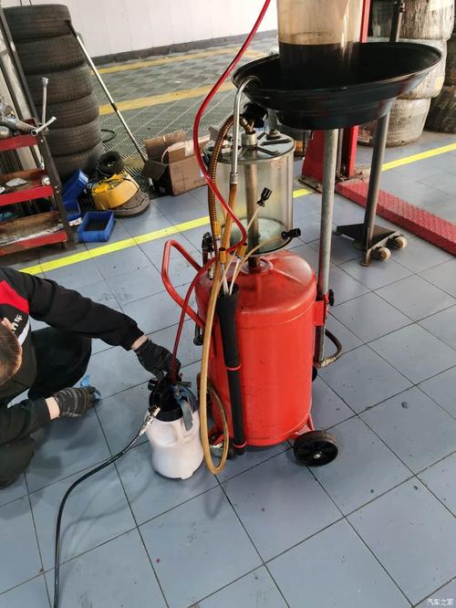 自动变速箱重力换油接废油容器现场