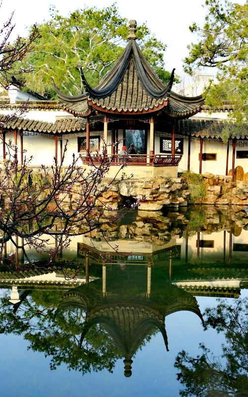 苏州园林网师园月到风来亭