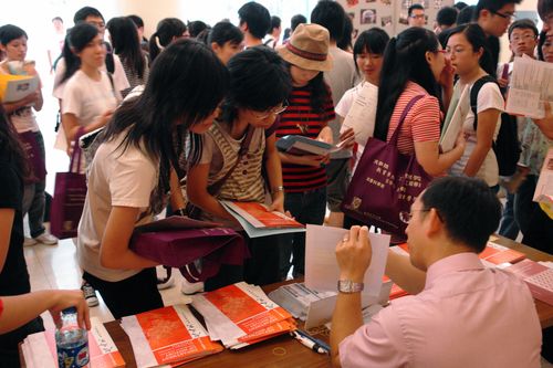 英国大学新生入学Orientation签到现场