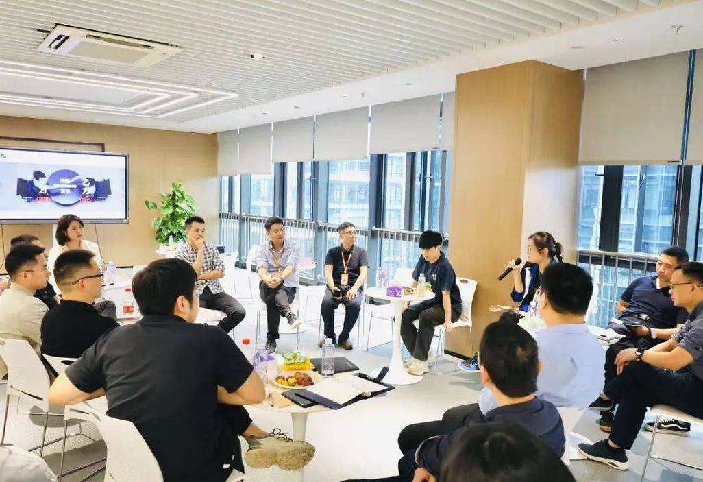 企业项目交付延期复盘会议现场实拍