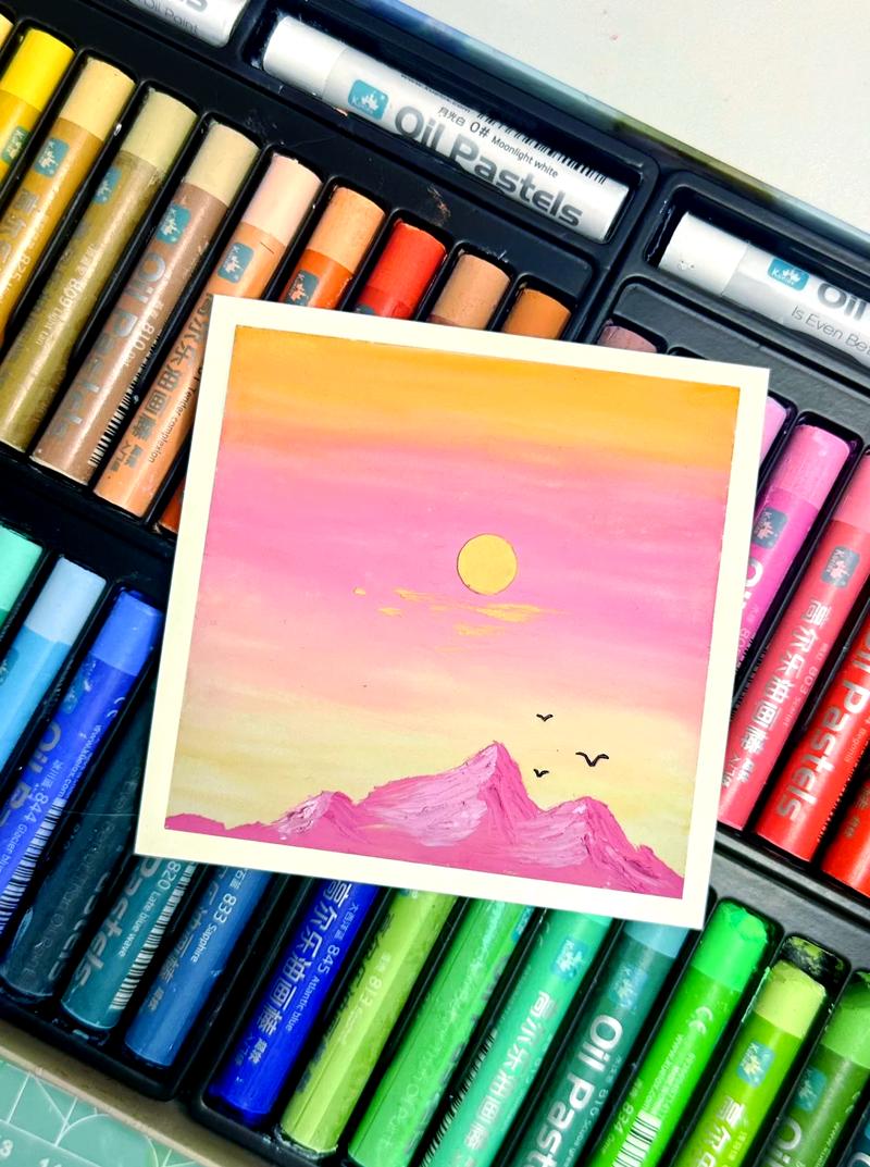 儿童创意手绘粉色天空作品