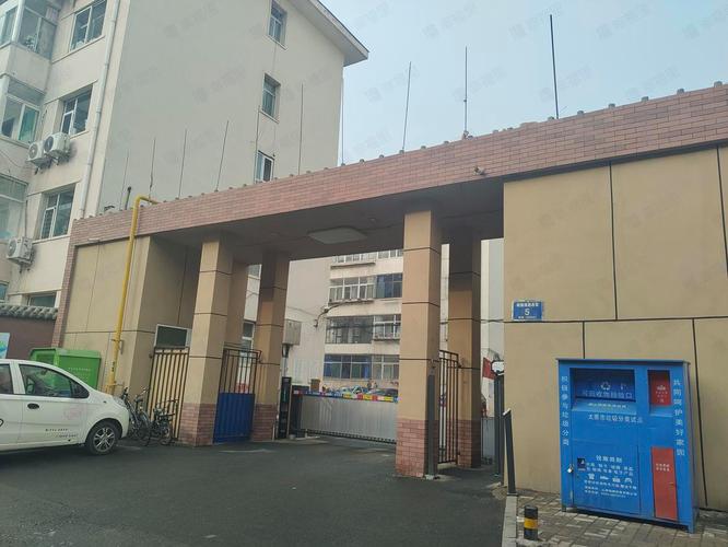 部队家属院军产房单元楼外观