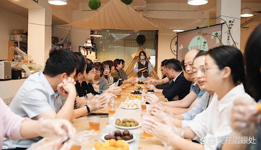 制造企业内部父母成长社区线下沙龙合影
