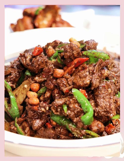 崀山农家小院招牌鸭血拌饭成品图