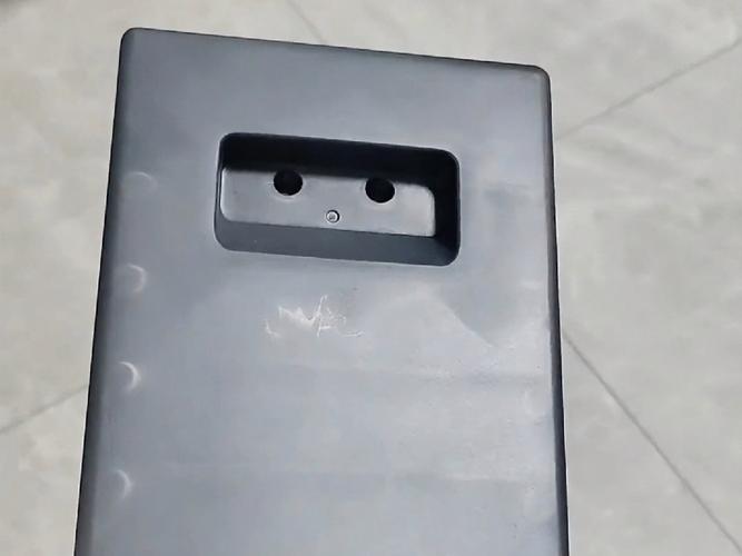 注塑模具顶白缺陷实物图