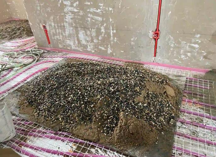 地暖回填瓜子片水泥砂浆配比现场