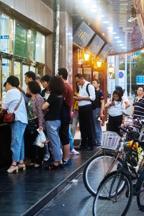 选厂家不是在买菜,你得学会“查户口”