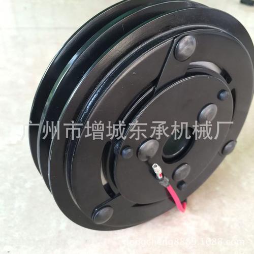 汽车空调压缩机离合器间隙测量示意图