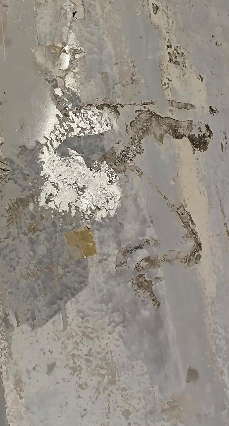 墙上粘不住泥巴的隐喻图