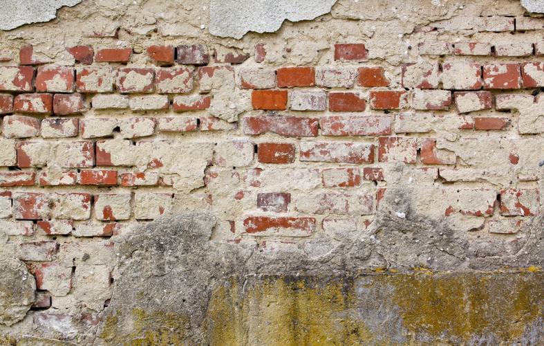 老房拆旧后露出的红砖墙和楼板