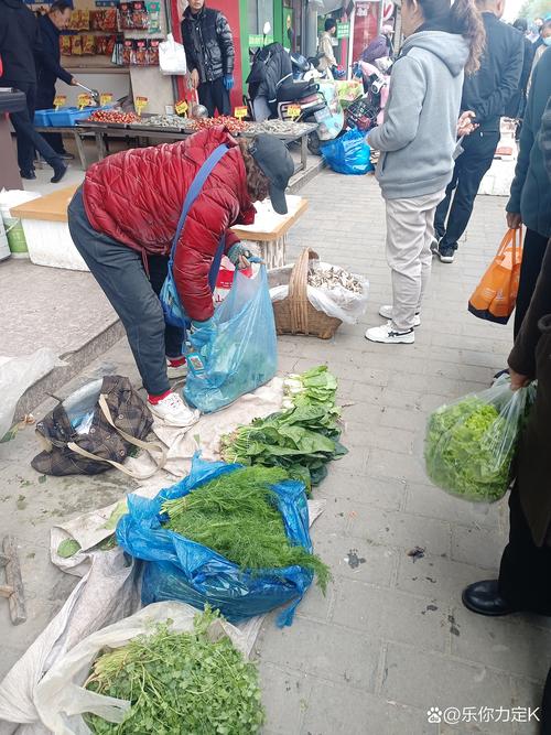 老西门早市蔬菜摊
