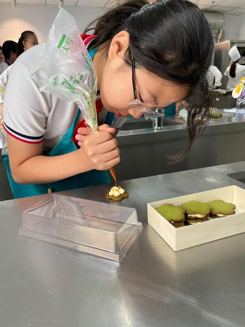 高中生职业体验活动实拍图
