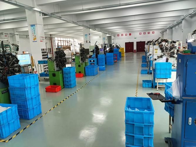弹簧制造厂预压定形处理工位实拍