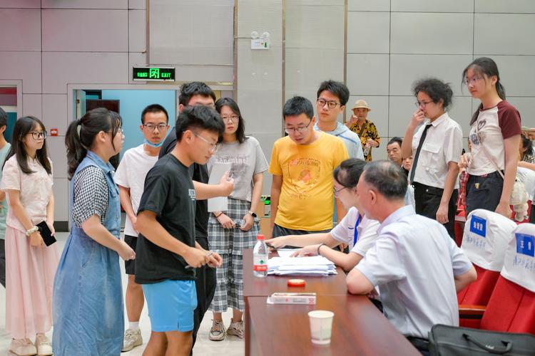 公费师范生定向就业协议签约现场