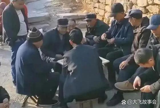 蹲在墙根的老文保员