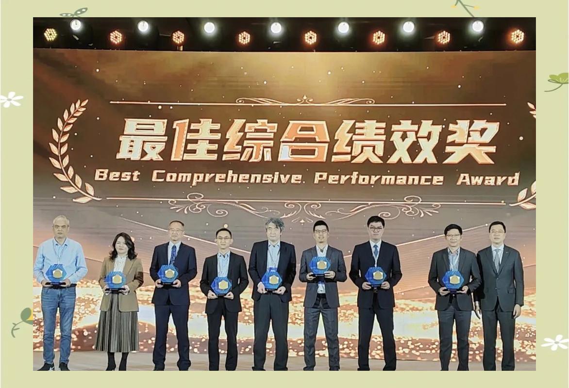 浙江温州家族工业企业三代传承人车间合影